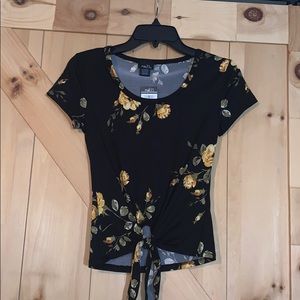 Rue 21 shirt with tie